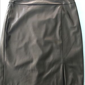 Chaus New York Leather skirt